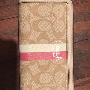Coach Zip Up Wallet
